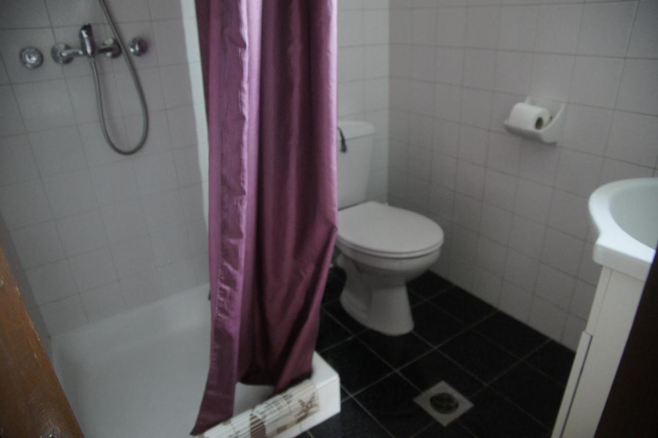 Szuzanna Fenyves Panzio Bed and Breakfast Siófok Exteriör bild