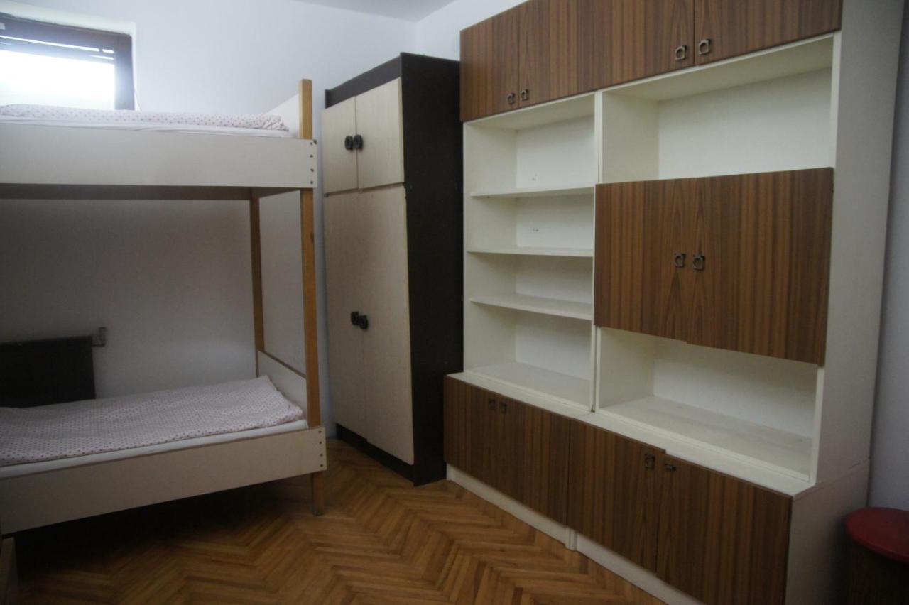 Szuzanna Fenyves Panzio Bed and Breakfast Siófok Exteriör bild